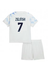 Inter Milan Piotr Zielinski #7 Babyklær Borte Fotballdrakt til barn 2025-26 Korte ermer (+ Korte bukser)